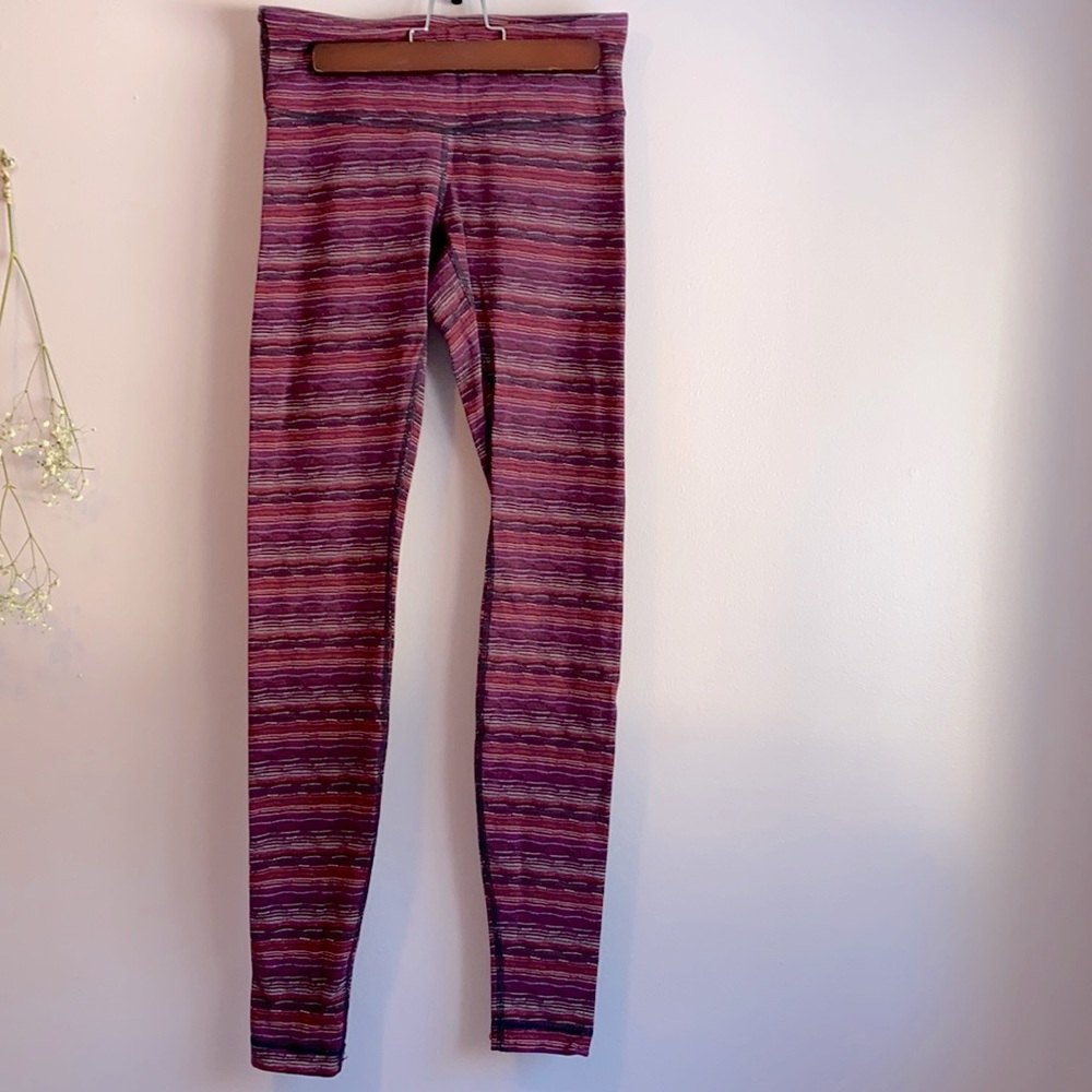 Lululemon Wunder under size 6